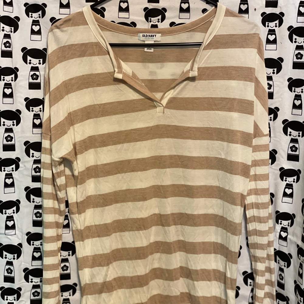 Tan Striped Old Navy Loose Long Sleeved V Shirt Size Large